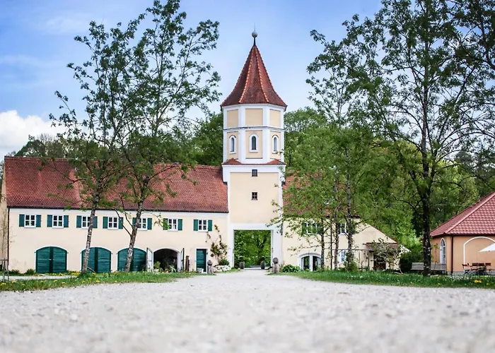 Schloss Blumenthal Hotel 3*