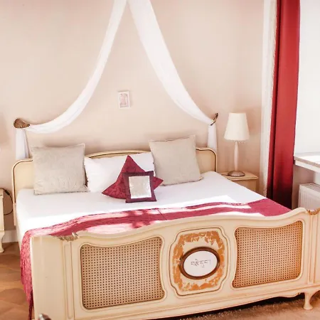 Naturschlosshotel Blumenthal 2*