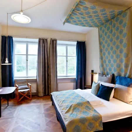 Naturschlosshotel Blumenthal 2* Aichach