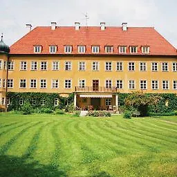 Naturschlosshotel Blumenthal 2*